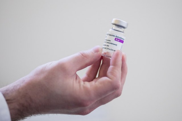 Indonezija odobrila Astrazenekinu vakcinu